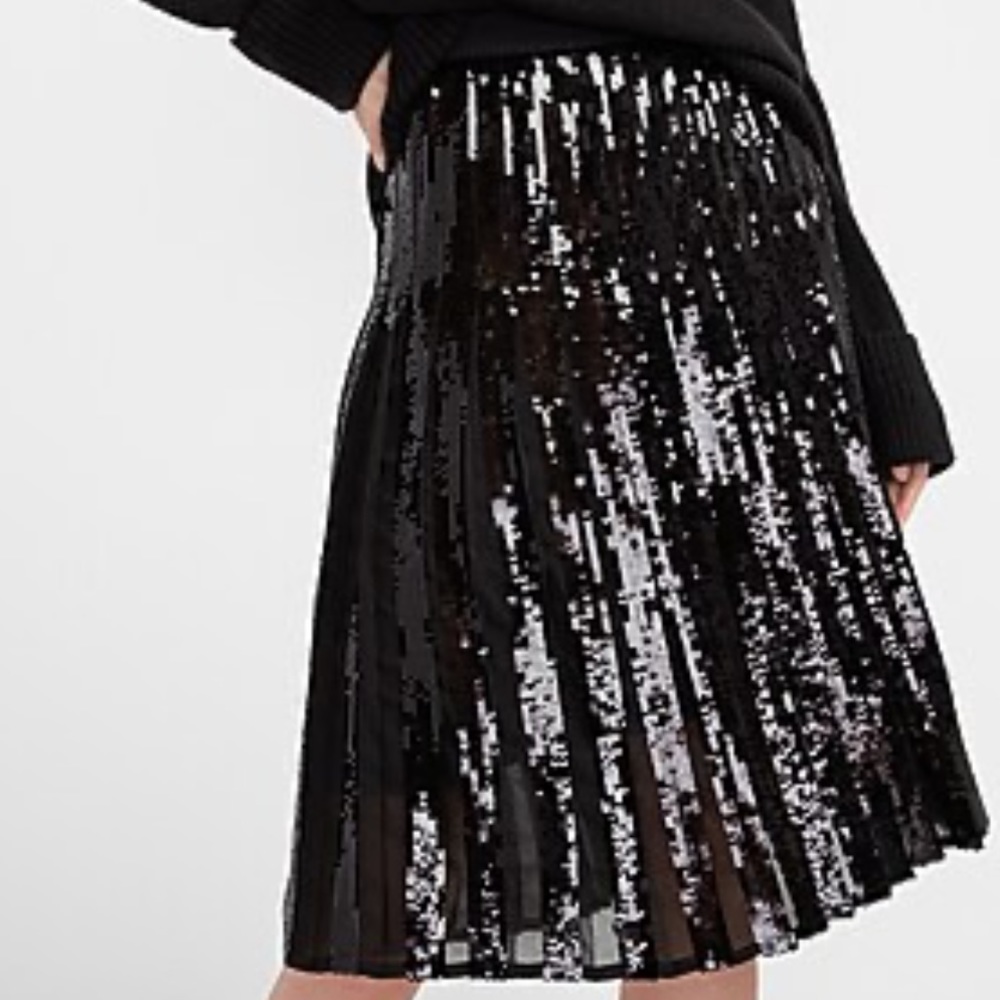 High waisted sequin pleated skirt